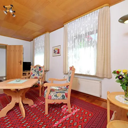 Moderne Mit Garten In Eimelrod, Cleaning Included Eimelrod