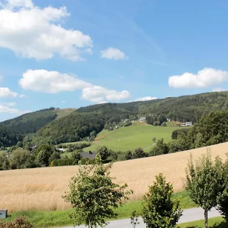 Moderne Mit Garten In Eimelrod, Cleaning Included