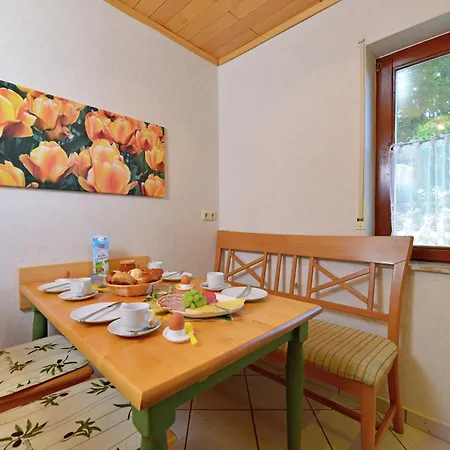 Moderne Mit Garten In Eimelrod, Cleaning Included Eimelrod